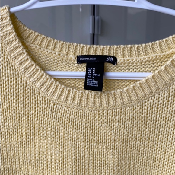 Yellow knit sweater - Picture 2 of 3